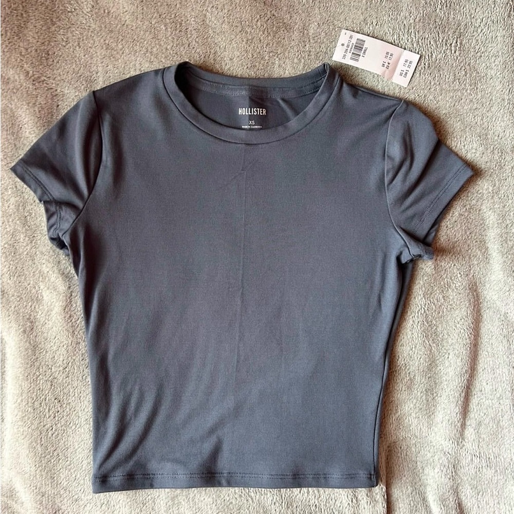 Hollister Women's Gray Top